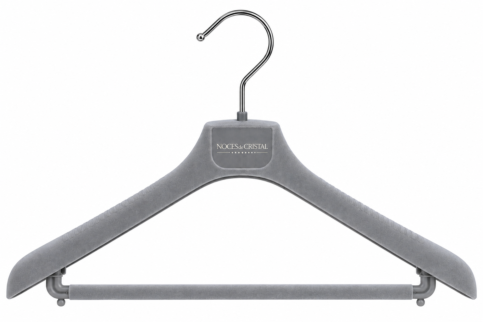 Cintre LUXURY 20 avec barre en velours gris clair et impression argentée pour Noces de Cristal à Nancy.